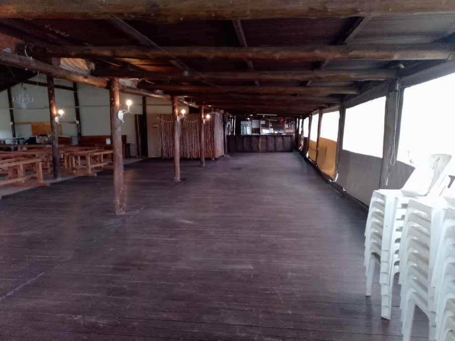 To Let commercial Property for Rent in Sunrise On Sea Eastern Cape